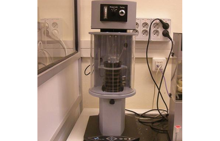 U12-E09. Sigma 700 surface tensiometer for advancing and receding contact angles (KSV Instruments)