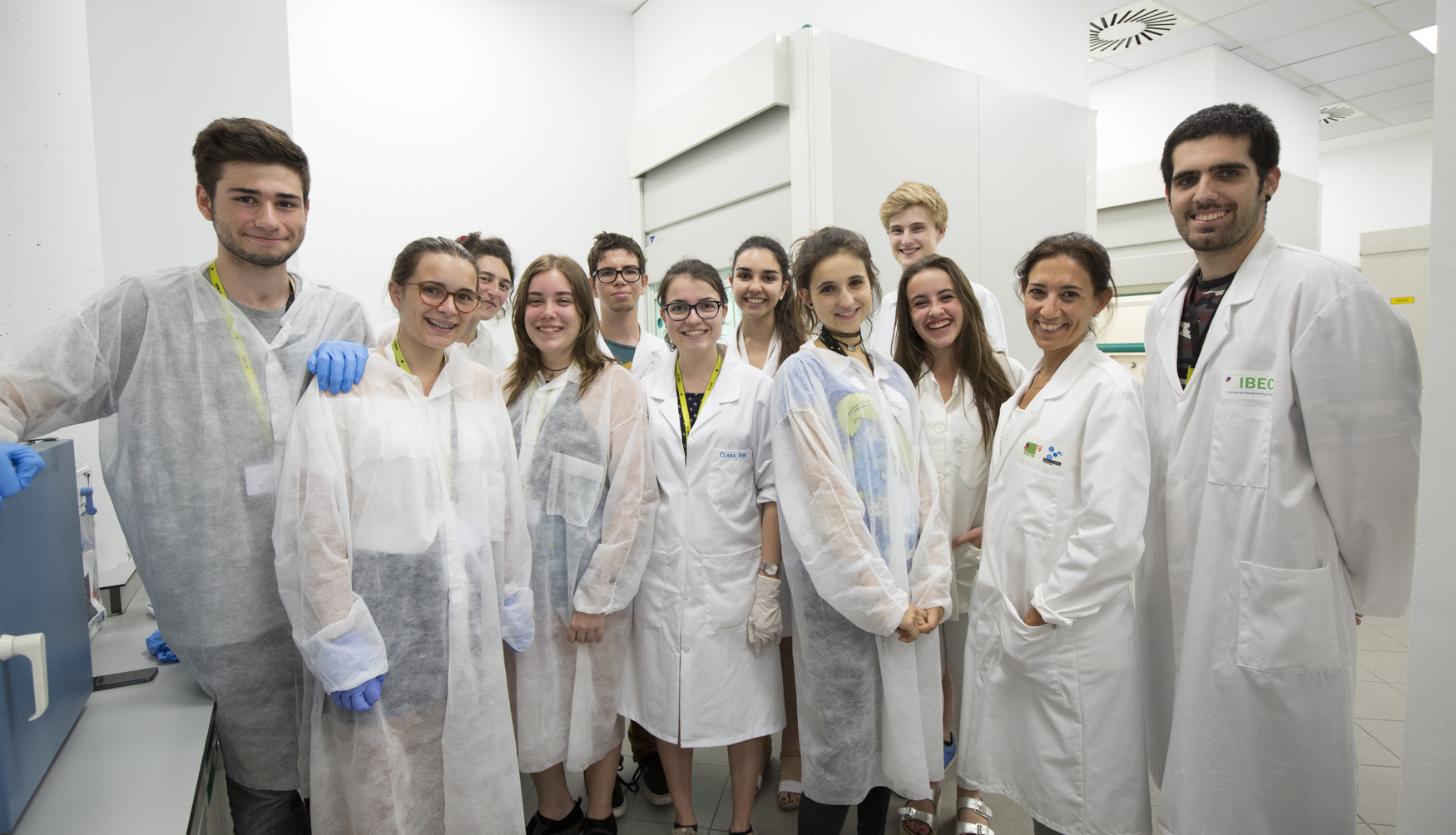 Elisabeth Engel stimulating scientific talent in the Barcelona International Youth Science Challenge