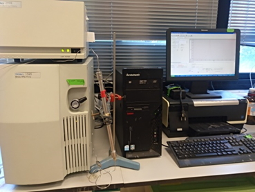 U29-E02. High-performance liquid chromatography (HPLC) systems with a diode array detector.